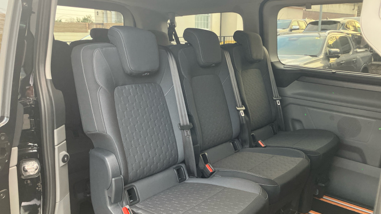 Ford Tourneo Custom 320 L1 Diesel Fwd 2.0 EcoBlue 136ps H1 Titanium 8 seater